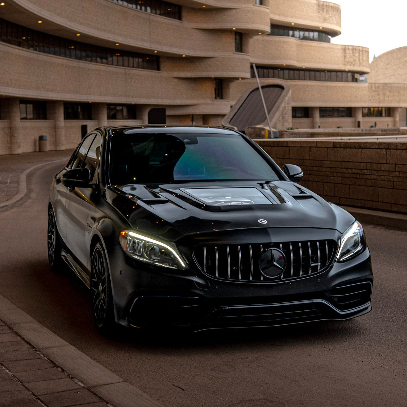 MERCEDES BENZ